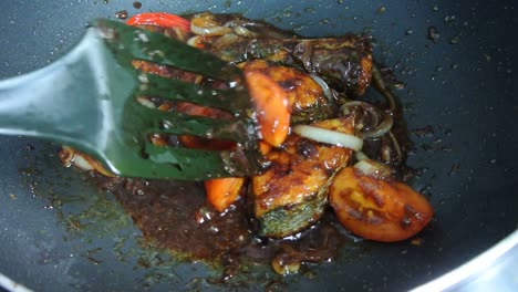 Fried-Spanish-mackerels-fish-cooked-with-black-soy-sauce