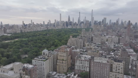 establishing shot of new york city's central park. shot on an autumn afternoon