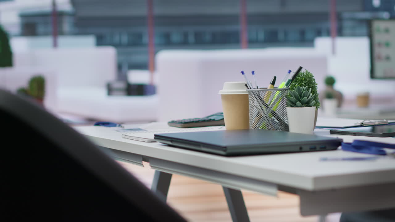 취업 인터뷰 및 채용 프로세스를 위한 빈 기업 고급 사무실