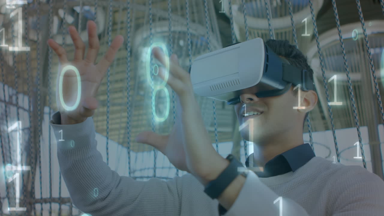 animación de codificación binaria sobre hombre de negocios usando auriculares vr
