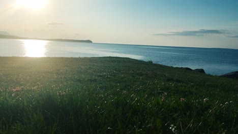 Die-Sonne-Strahlt-Am-Zoll-Arran-Punkt