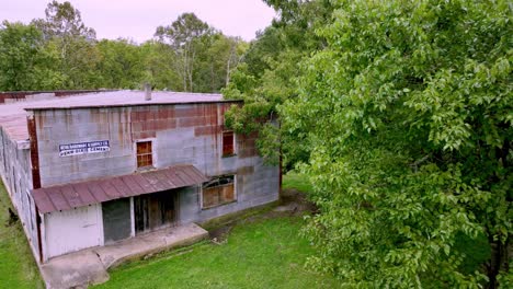 vieja tienda cerca de la ciudad de la montaña de tennessee