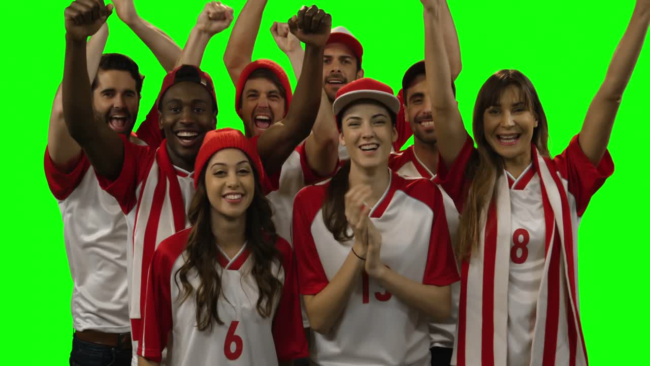 축구 경기를 시청 하는 친구 들 의 그룹