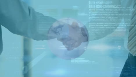 animación de dos hombres de negocios que se dan la mano sobre el giro del globo y la grabación de datos