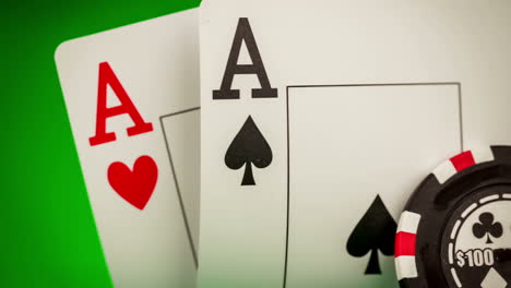 Pokerchips-Und-Spielkarten