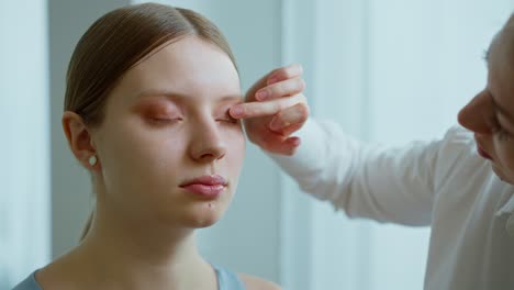 aplicación de maquillaje