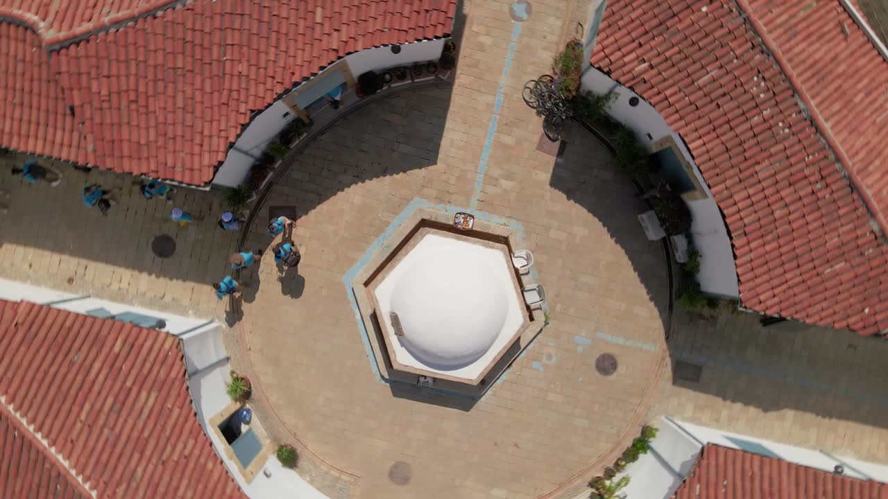 북 키프로스의 니코시아에 있는 첫 번째 키프로스 의회 건물 (samanbahçe evleri)