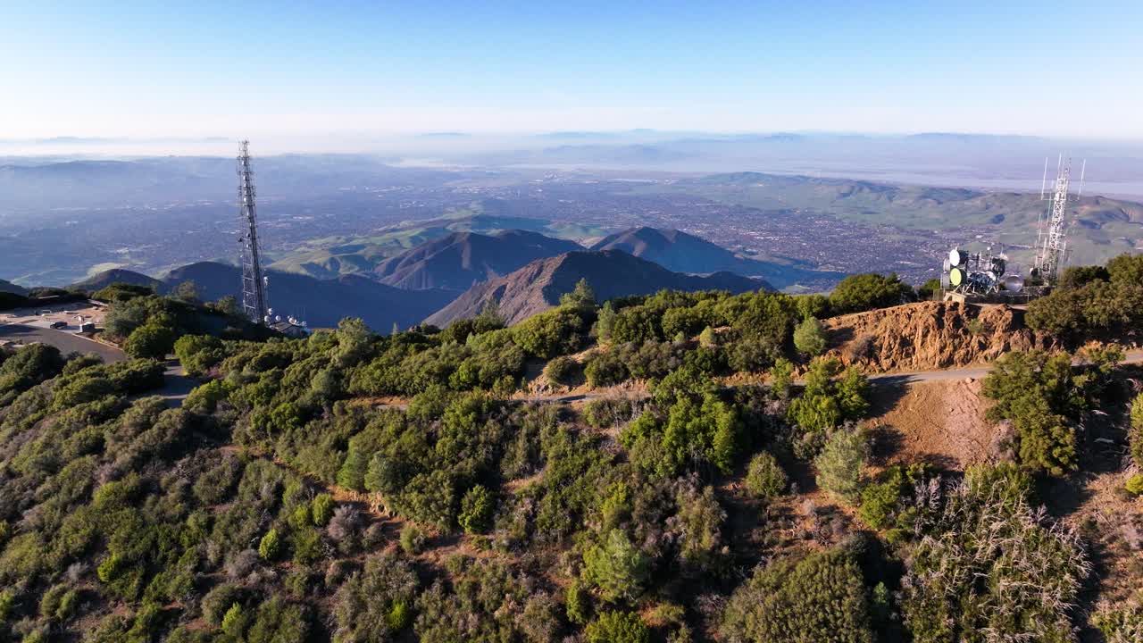 vista aérea que revela el área este de la bahía desde el parque estatal mount diablo