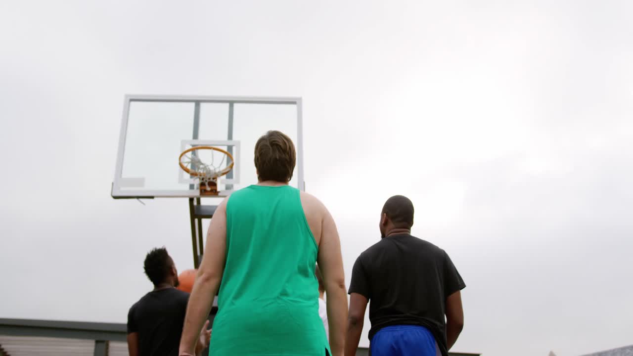 jugadores de baloncesto jugando al baloncesto 4k