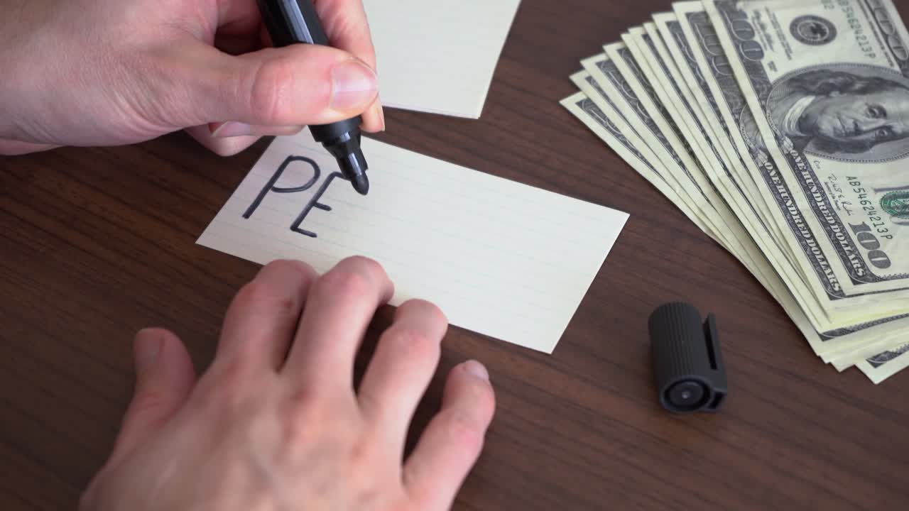 Writing the word &amp;quot;Pension&amp;quot; on a piece of paper