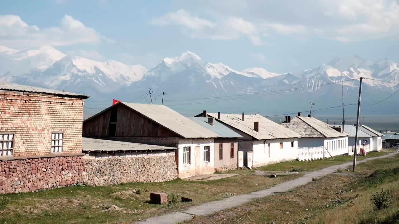 езда по самым потрясающим дорогам кыргызстана