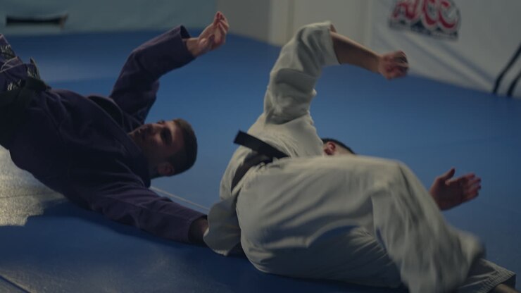Sessione di sparring di grappling di arti marziali