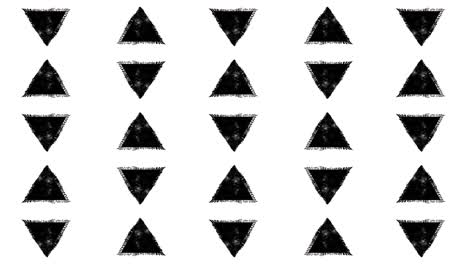 grunge abstracto formas de triángulos monocromáticos sucios sobre fondo blanco. elementos dinámicos dañados rayados en el estilo de stop motion vintage de moda. animación de bucle sin costuras para el diseño de banner, sello.