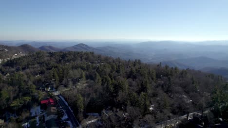 aerial-tilt-down-to-blowing-rock-nc,-north-carolina