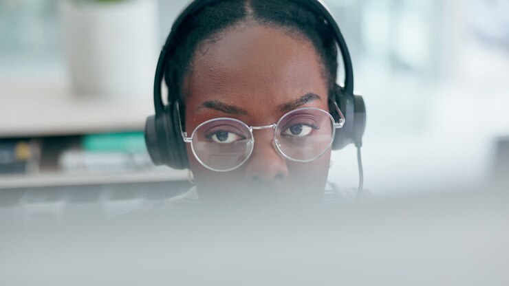 Donna d'affari, call center.