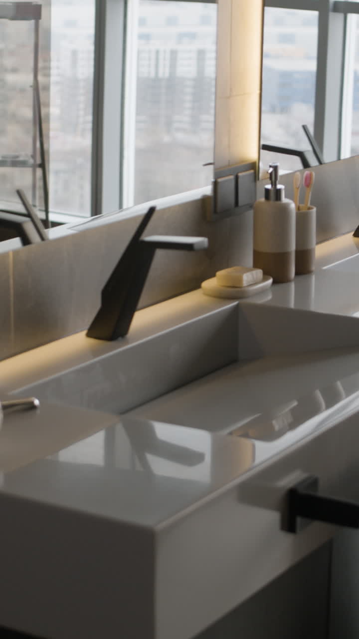 Modern Luxury Bathroom with City View