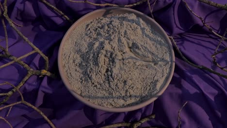 ash wendsday lent is a time to contemplate love more, are signs of repentance, fasting, prayer that allow the catholic christian in his religion to make an act of love.