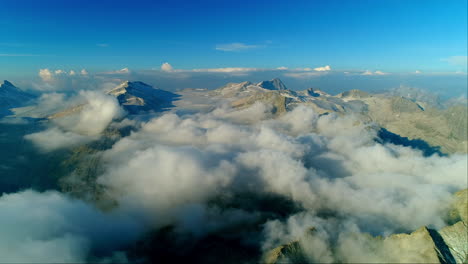 Aerial-view-over-the-alpine-mountain-chain