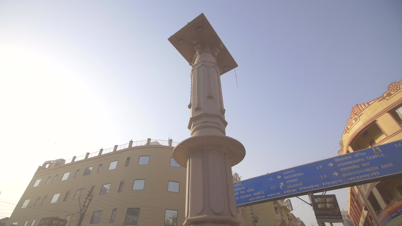 godowila 건널목에서 기둥 궤도 선회