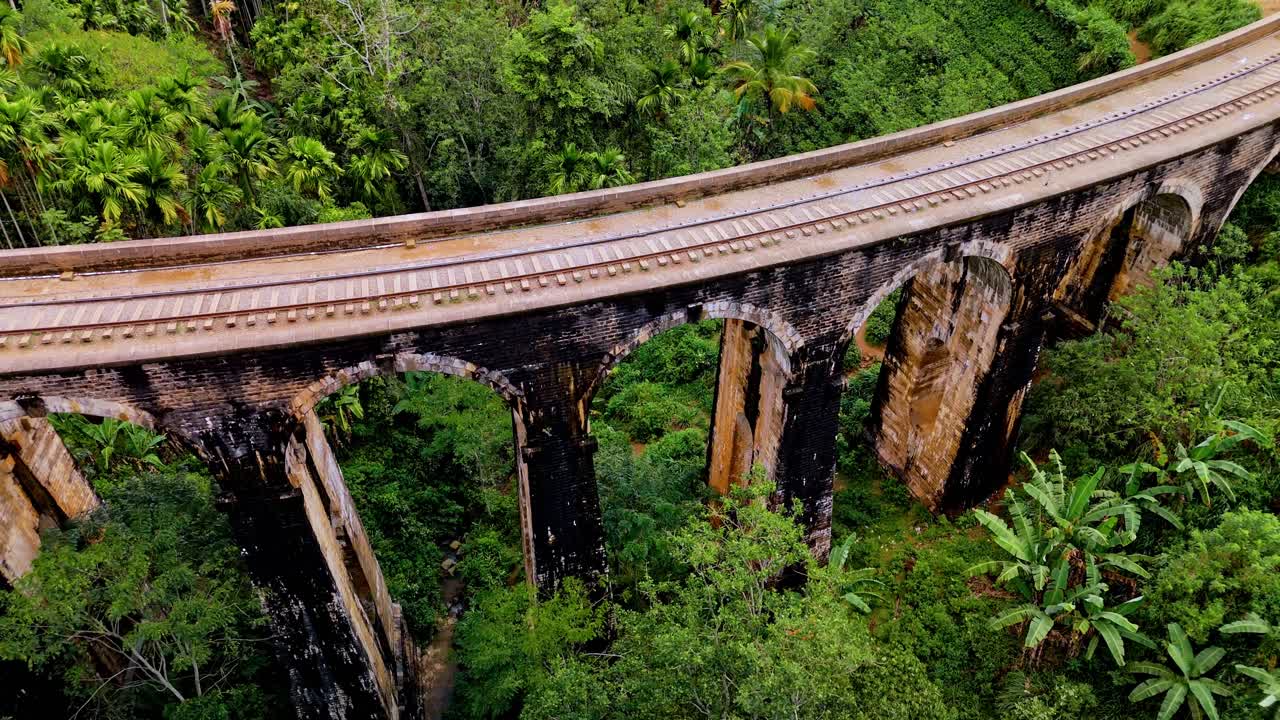 Stunning aerial drone footage of the famous Nine Arches Bridge in Ella, Sri Lanka.