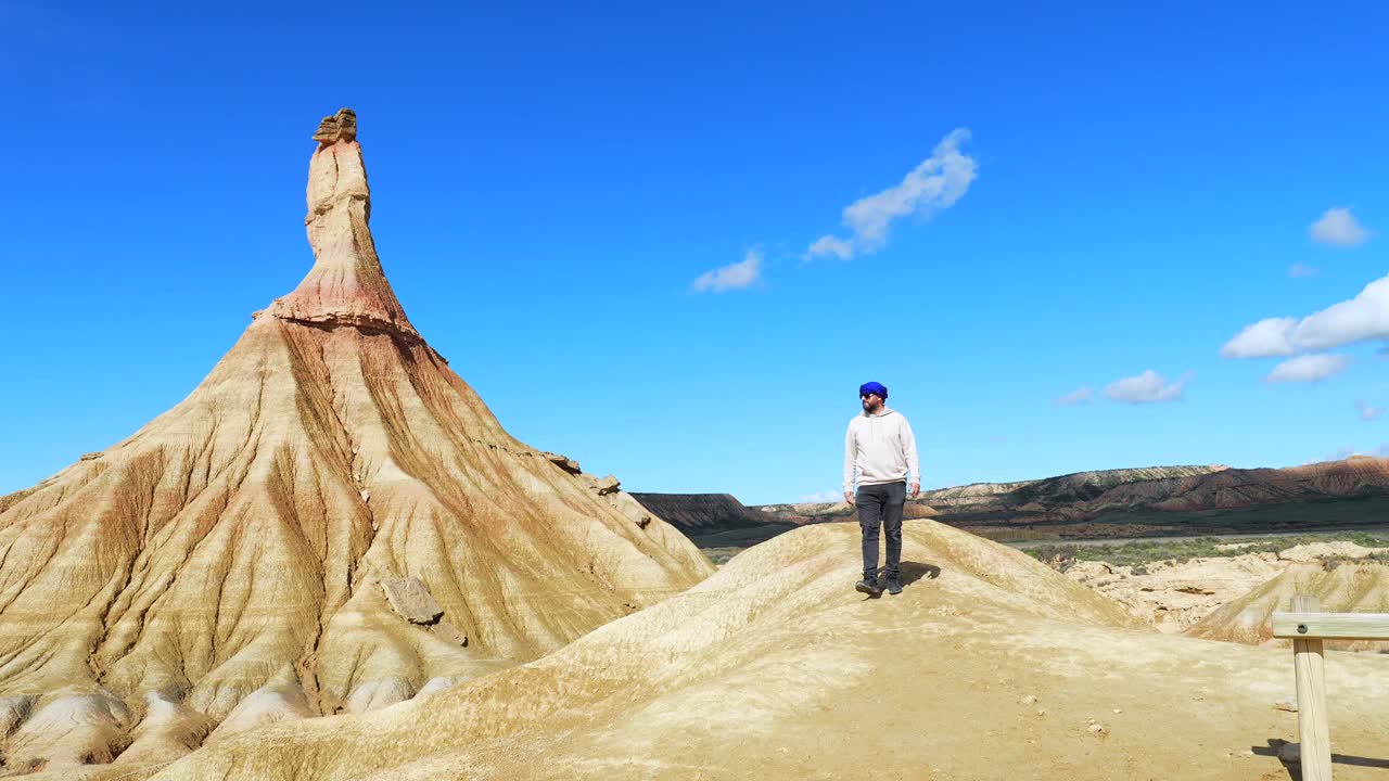 Man i Bardenas Reales-öknen