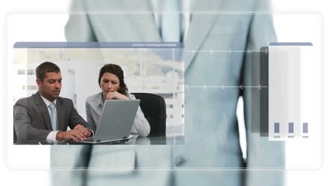 hombre de negocios arrastrando videos sobre comunicación