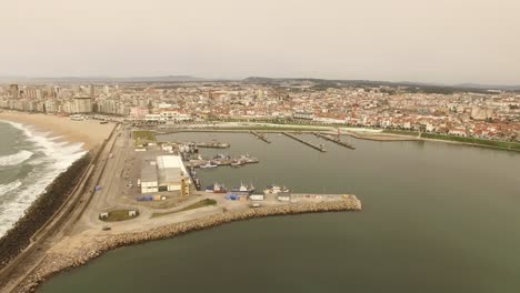 Vista-Aérea-De-Marina-En-La-Ciudad-De-Povoa-De-Varzim-Portugal