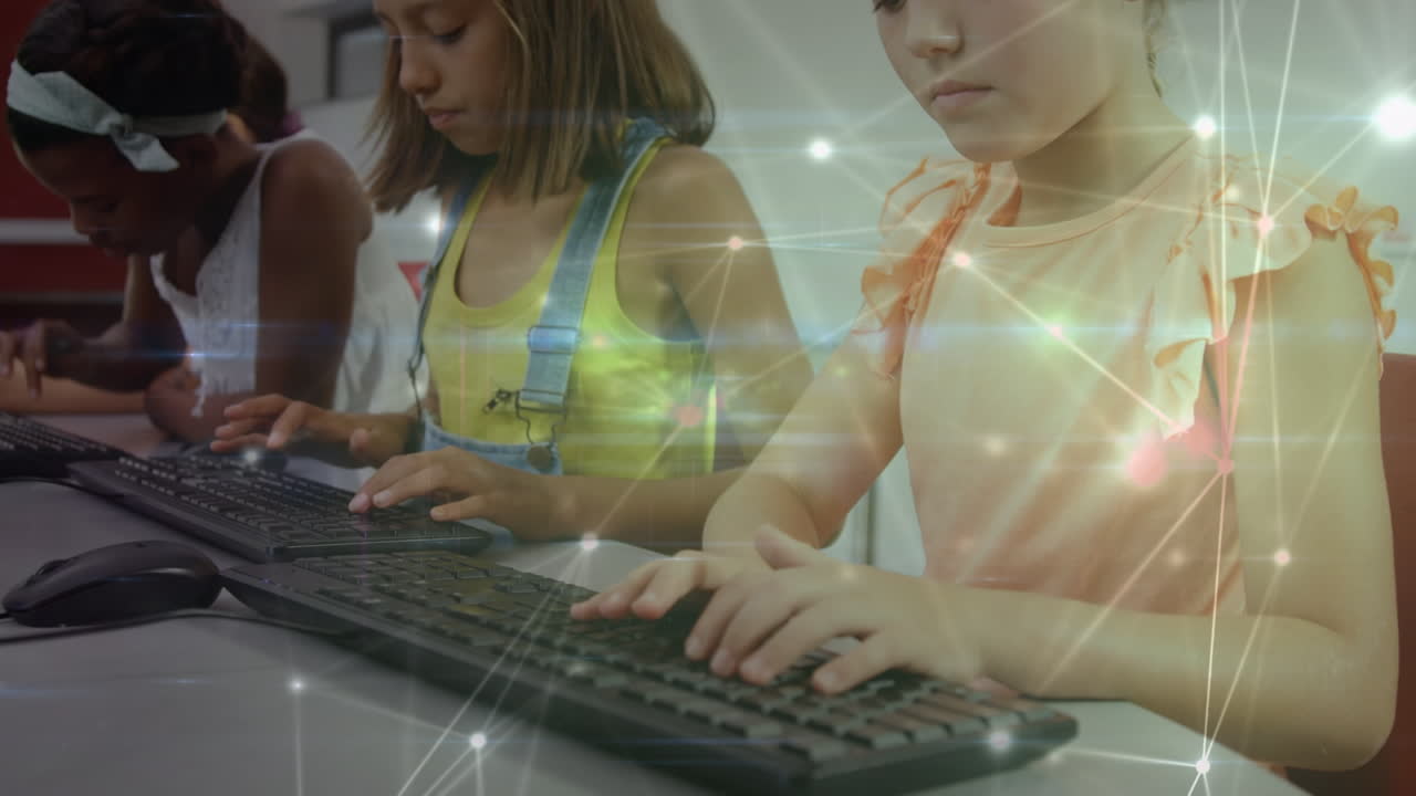 animación de la red de conexiones entre diversos escolares que utilizan computadoras