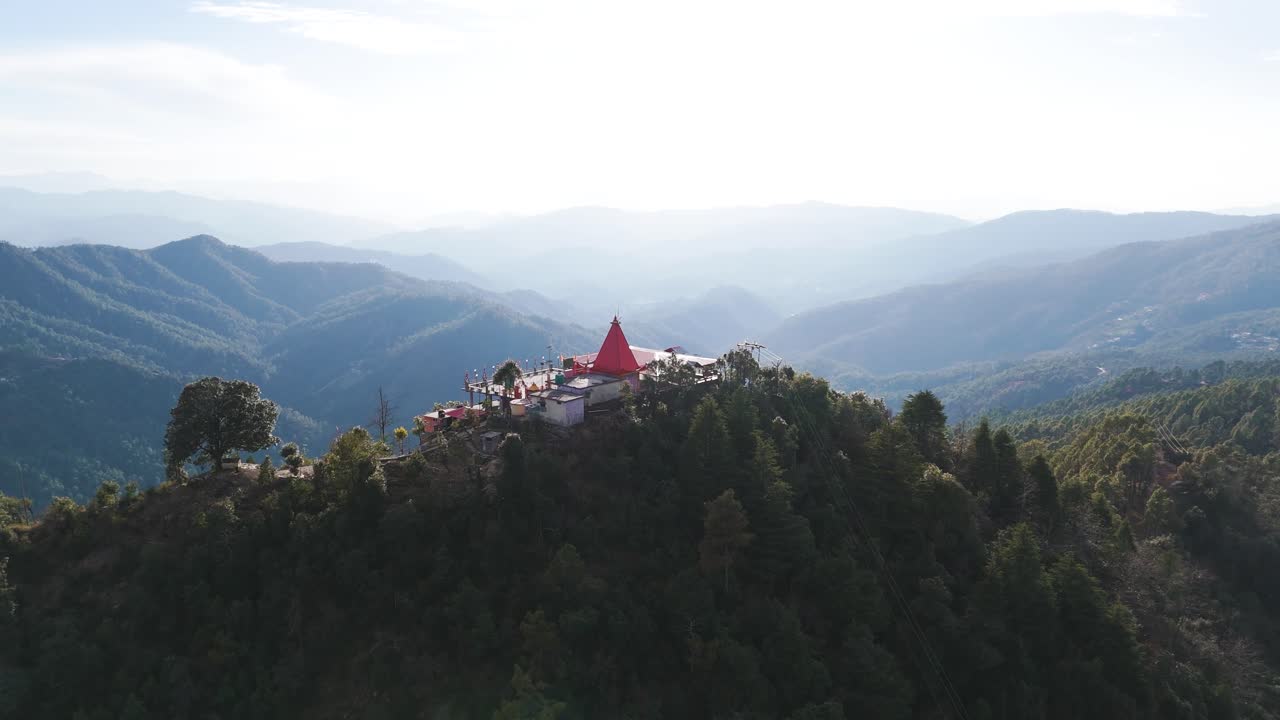 vista aérea del templo del himalaya