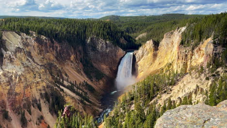 Artist-Point-Waterfalls-Grand-Canyon-of-the-Yellowstone-National-Park-river-Upper-lower-Falls-lookout-autumn-Canyon-Village-stunning-early-morning-first-light-landscape-cinematic-slide-left-motion