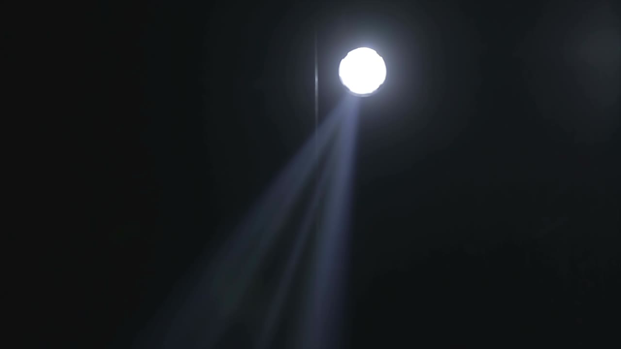 무대 장식에 있는  조명