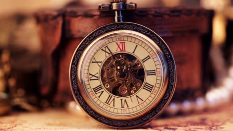 reloj de bolsillo antiguo de época.