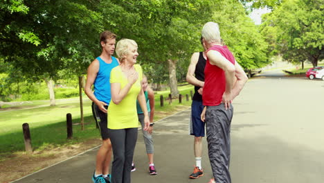 Athletic-group-running-at-the-park