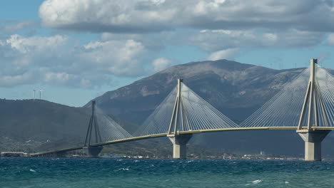 Rio-Antirio-Brücke-über-Den-Golf-Von-Korinth