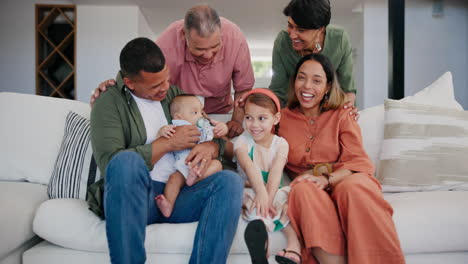 Children,-parents-and-grandparents-together