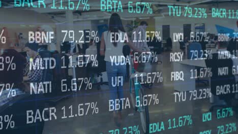 Animación-Del-Procesamiento-De-Datos-Financieros-Sobre-Empresarios-Que-Trabajan-En-La-Oficina