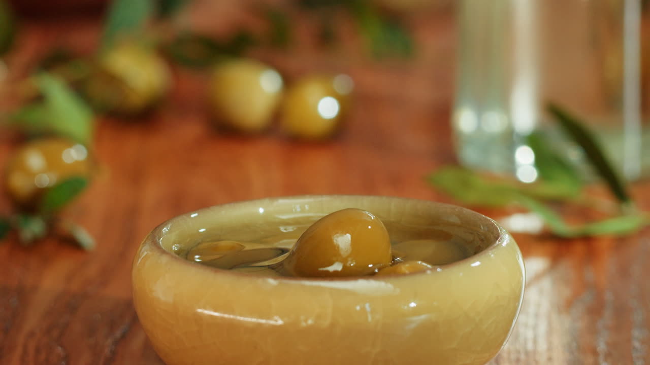 aceitunas y aceite de oliva