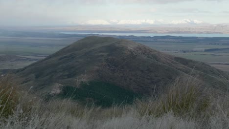 Light snowfall in highlands wilderness of New Zealand&#039;s south island