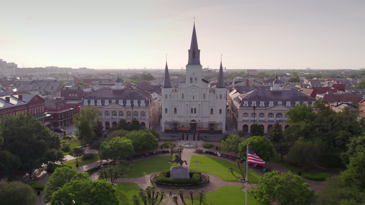 Slow aerial move towards Saint Louis Cathedral in New Orleans
