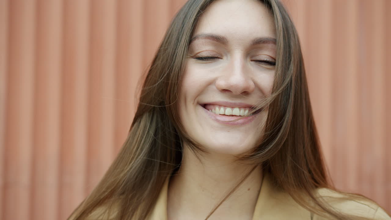retrato de mujer sonriente