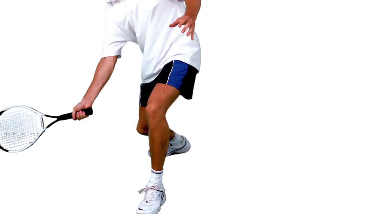 테니스를 연습하는 남자