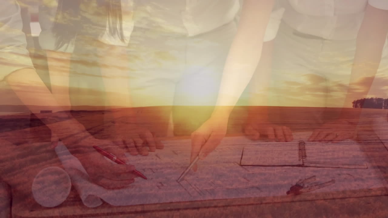 회의에서 비즈니스맨의 애니메이션 브레인스토밍, 함께 일하는, 해가 지는.