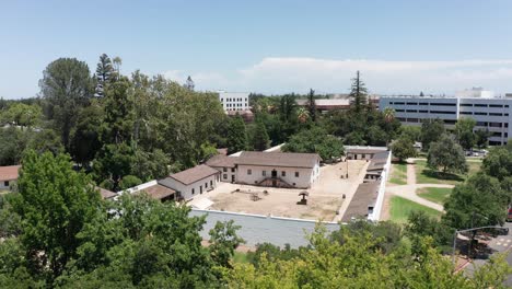 Aerial-descending-close-up-shot-of-Sutter's-Fort-in-Sacramento