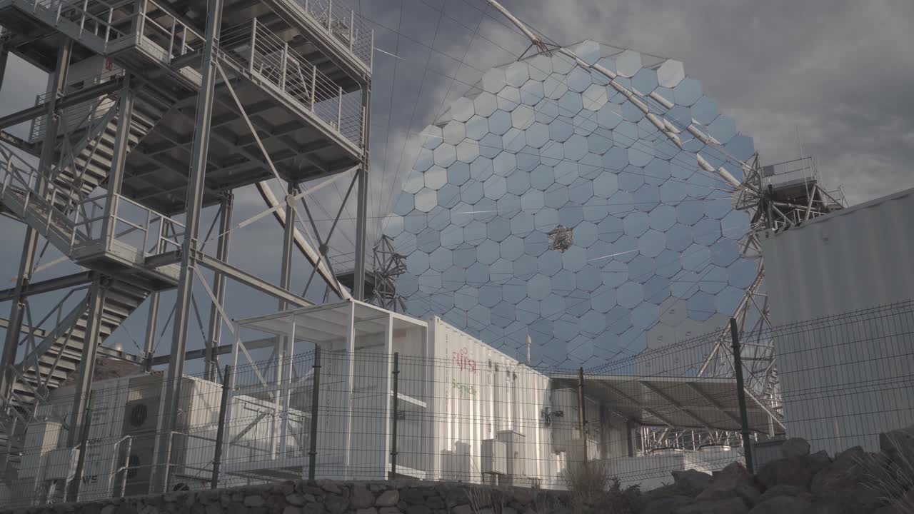 스페인 라 팔마 카나리아 제도의 로케 데 로스 무차초스 천문대 마법 천문대 시설