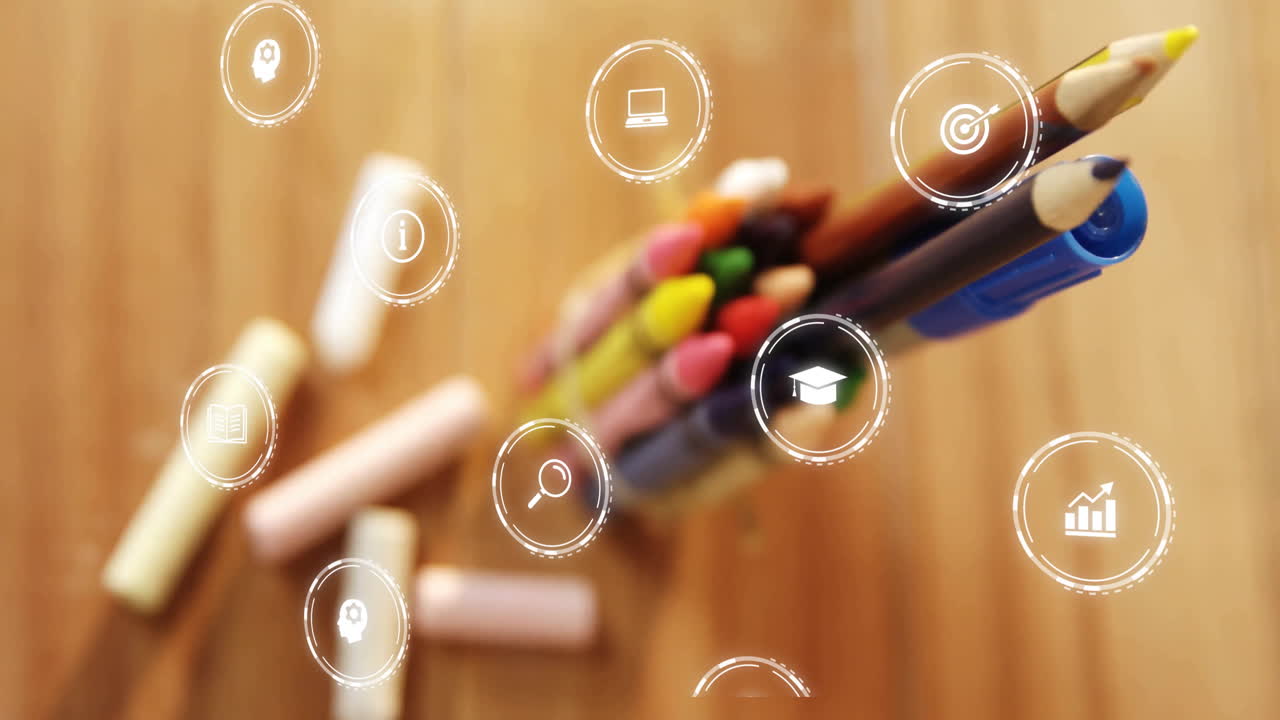 animación de iconos de medios sobre lápices