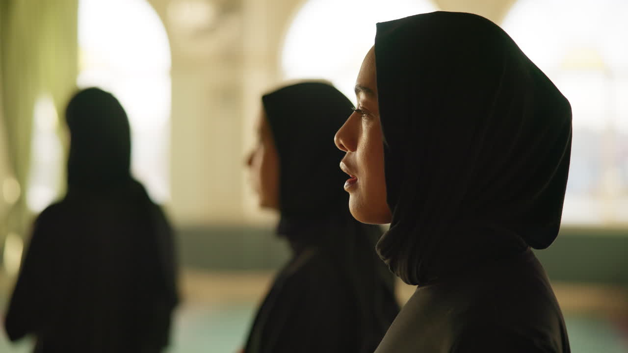 Muslim women in prayer