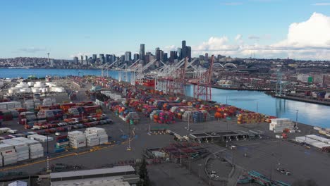 Aerial-of-Seattle's-shipping-port-with-no-boats-in-harbor