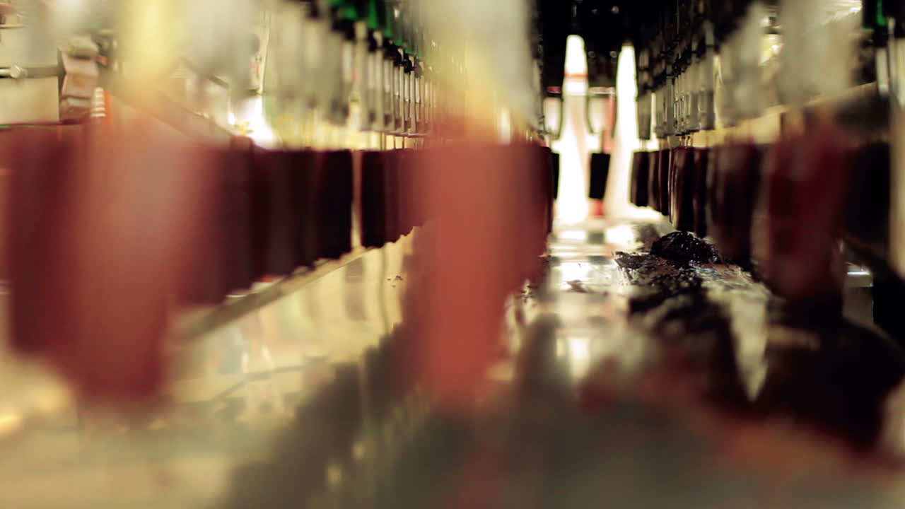 식품 제조. 아이스크림 제조 라인. 식품 공장