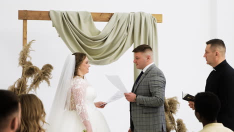 couple at the altar