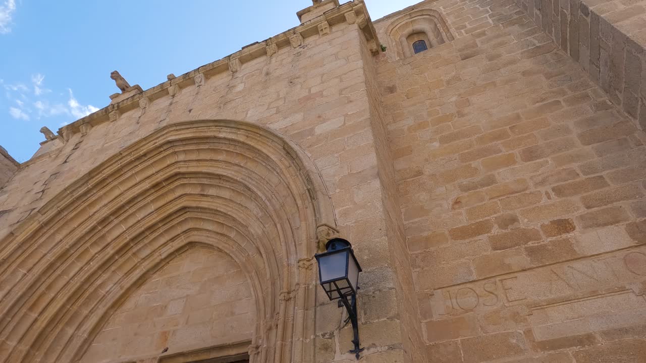 entrada principal a la catedral de santa maría